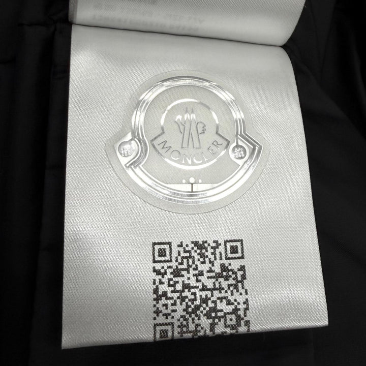 Great MONCLER down coat CHARPAL Logo patch Hooded ZIP UP black Nylon Women