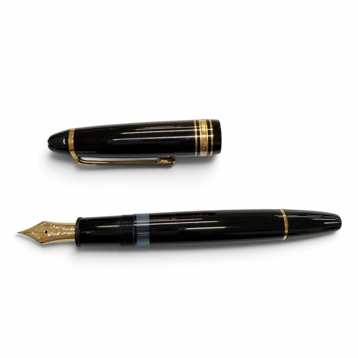 Excellent MONTBLANC fountain pen Meisterstück 146 white star black 14K mens