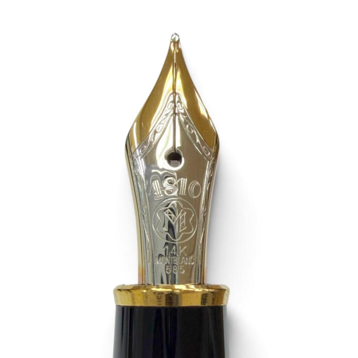 Excellent MONTBLANC fountain pen Meisterstück Classic white star black 14K mens