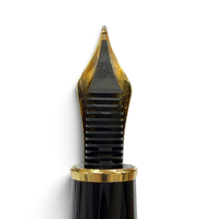 Excellent MONTBLANC fountain pen Meisterstück Classic white star black 14K mens