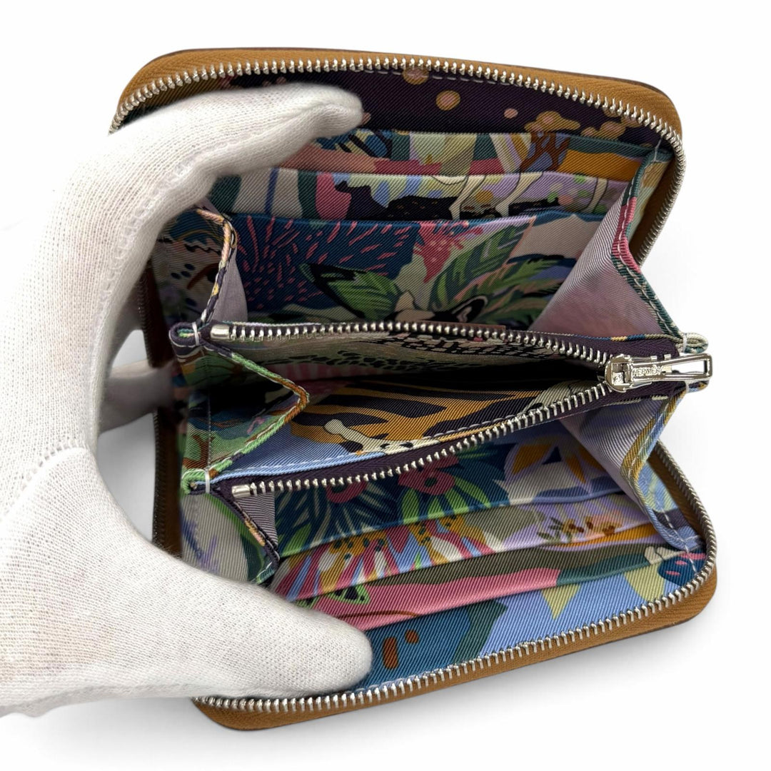 Pristine HERMES Coin case Azap compact silk in Zip Around Epsom Leather Women