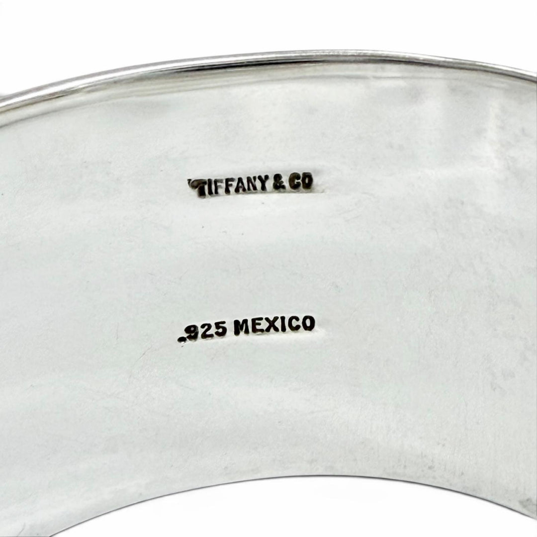 Great TIFFANY&Co. Ribbed Wide Cuff Bangle Bracelet, Made in Mexico Silver 925
