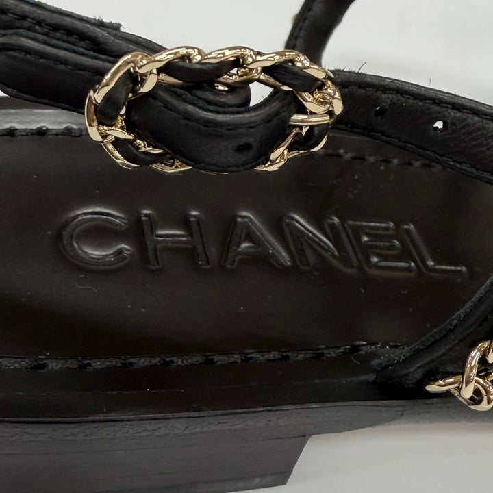 Pristine CHANEL Sandals COCO MarkChain Leather black leather Women IT 38 G45667