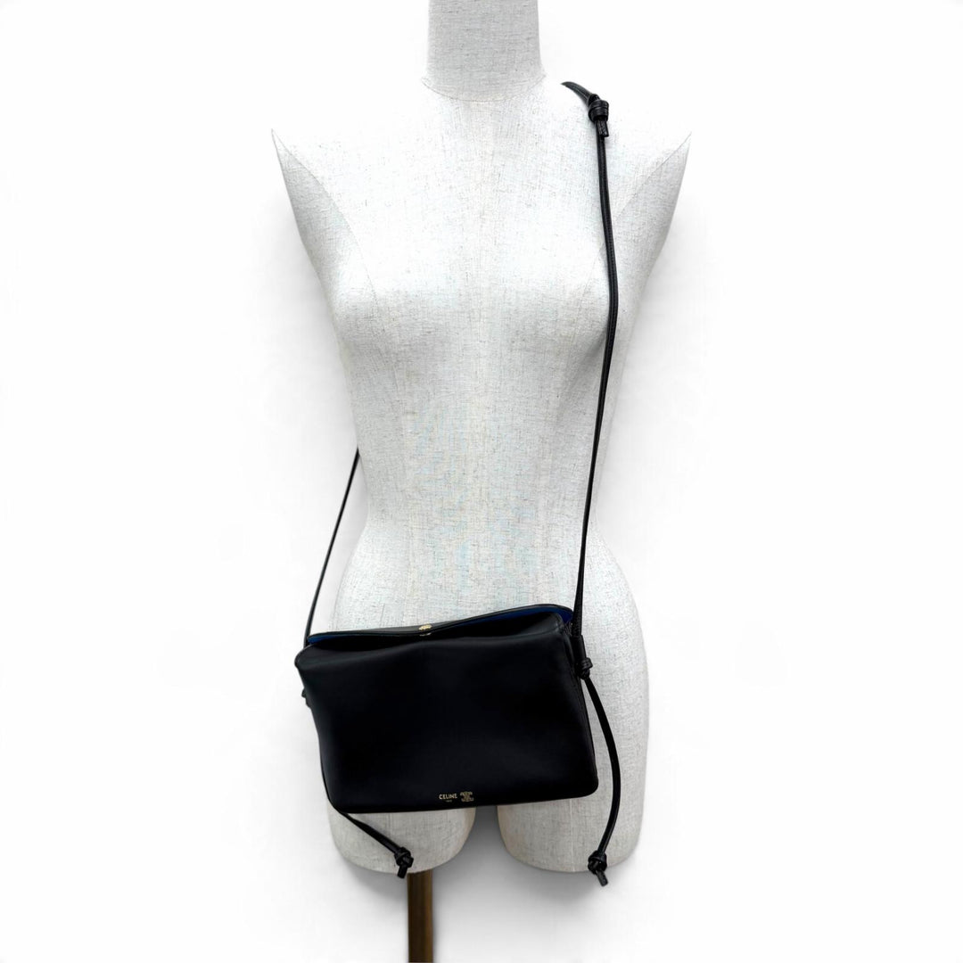 Pristine CELINE Shoulder Bag Trio Flap black Smooth lambskin Leather 10P862O86