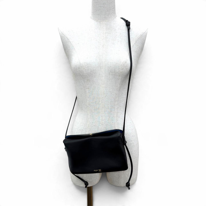 Pristine CELINE Shoulder Bag Trio Flap black Smooth lambskin Leather 10P862O86