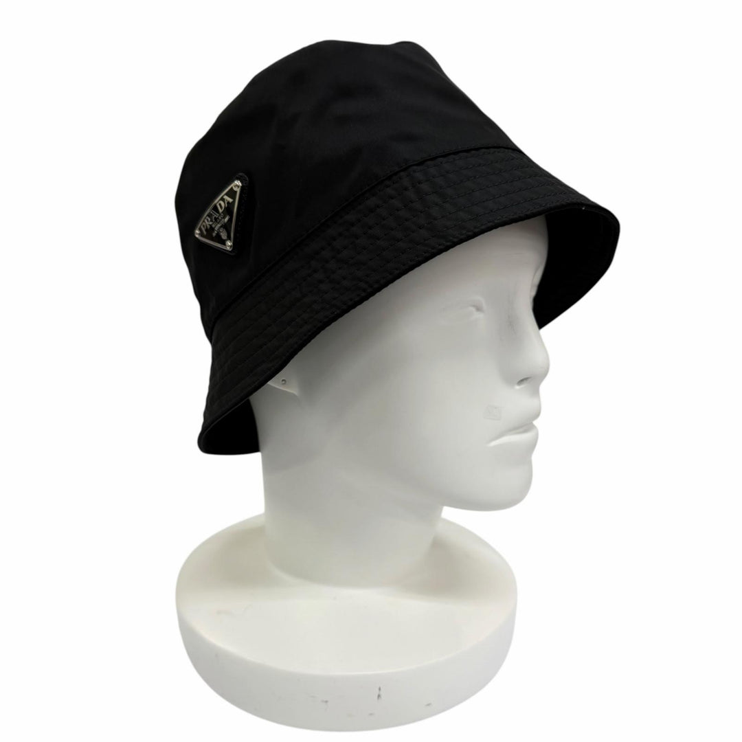 Great PRADA hat Triangle with logo Re Nylon black recycled Women S 1HC137