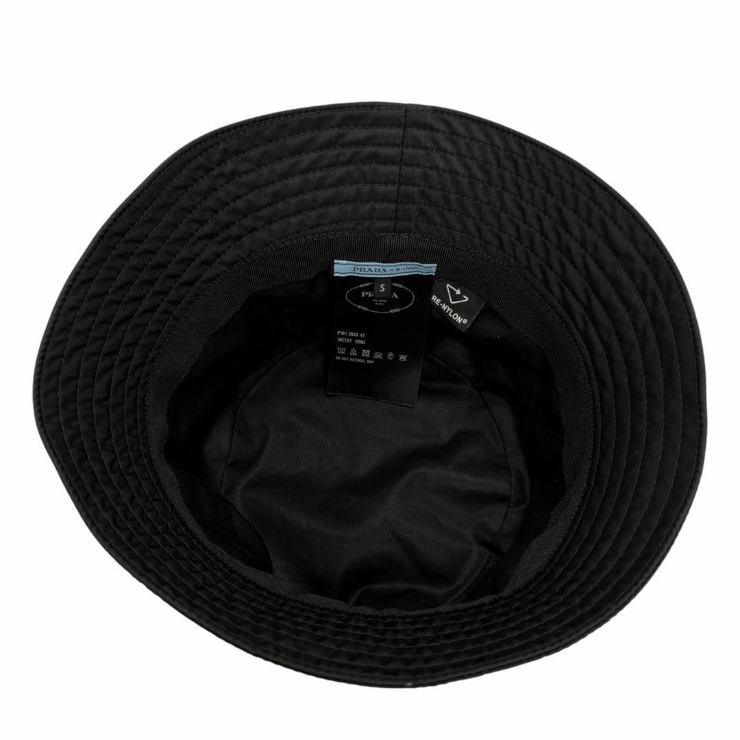 Great PRADA hat Triangle with logo Re Nylon black recycled Women S 1HC137
