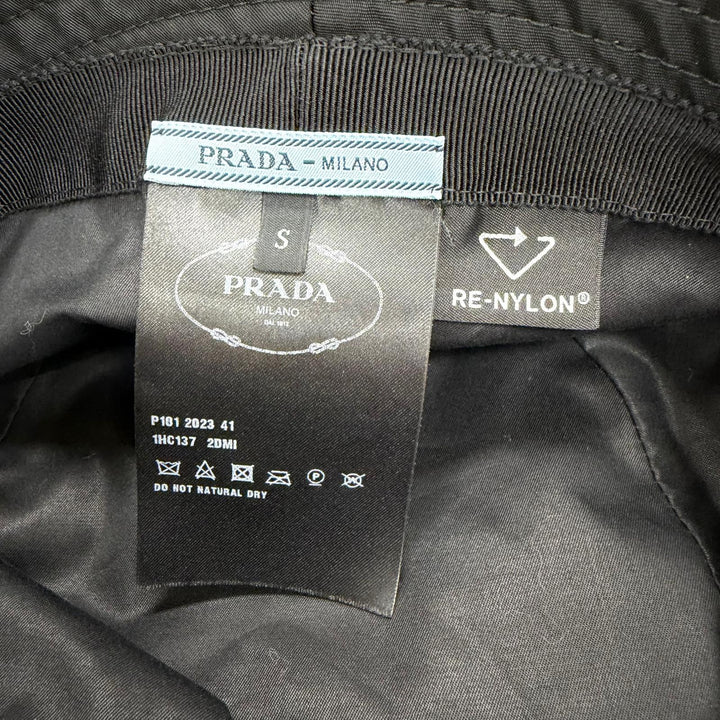 Great PRADA hat Triangle with logo Re Nylon black recycled Women S 1HC137