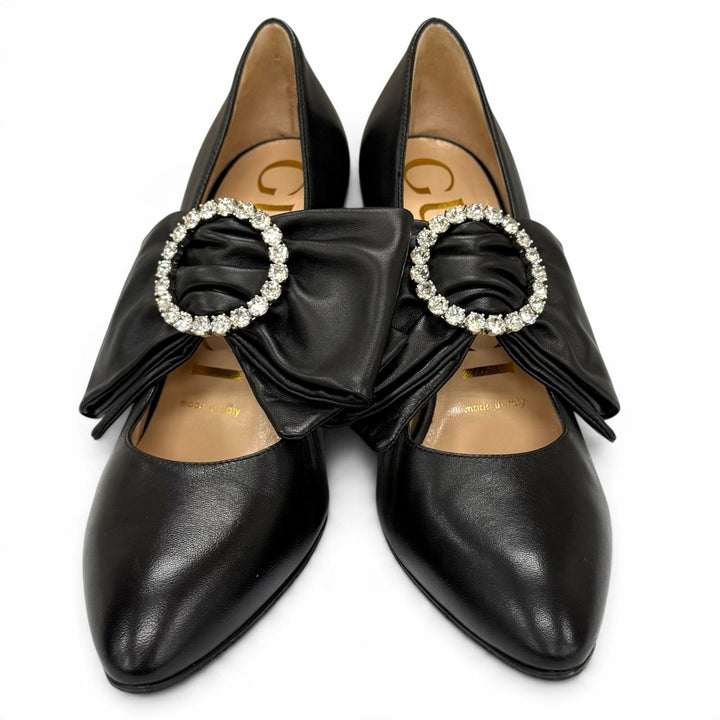 Great GUCCI pumps Leather with jeweled buckle and ribbon band. 35.5 481176