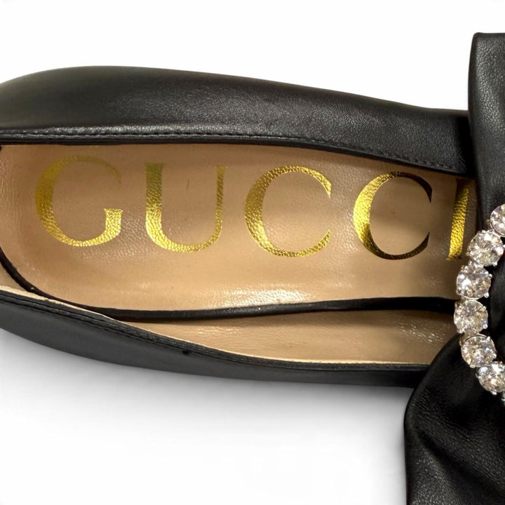 Great GUCCI pumps Leather with jeweled buckle and ribbon band. 35.5 481176