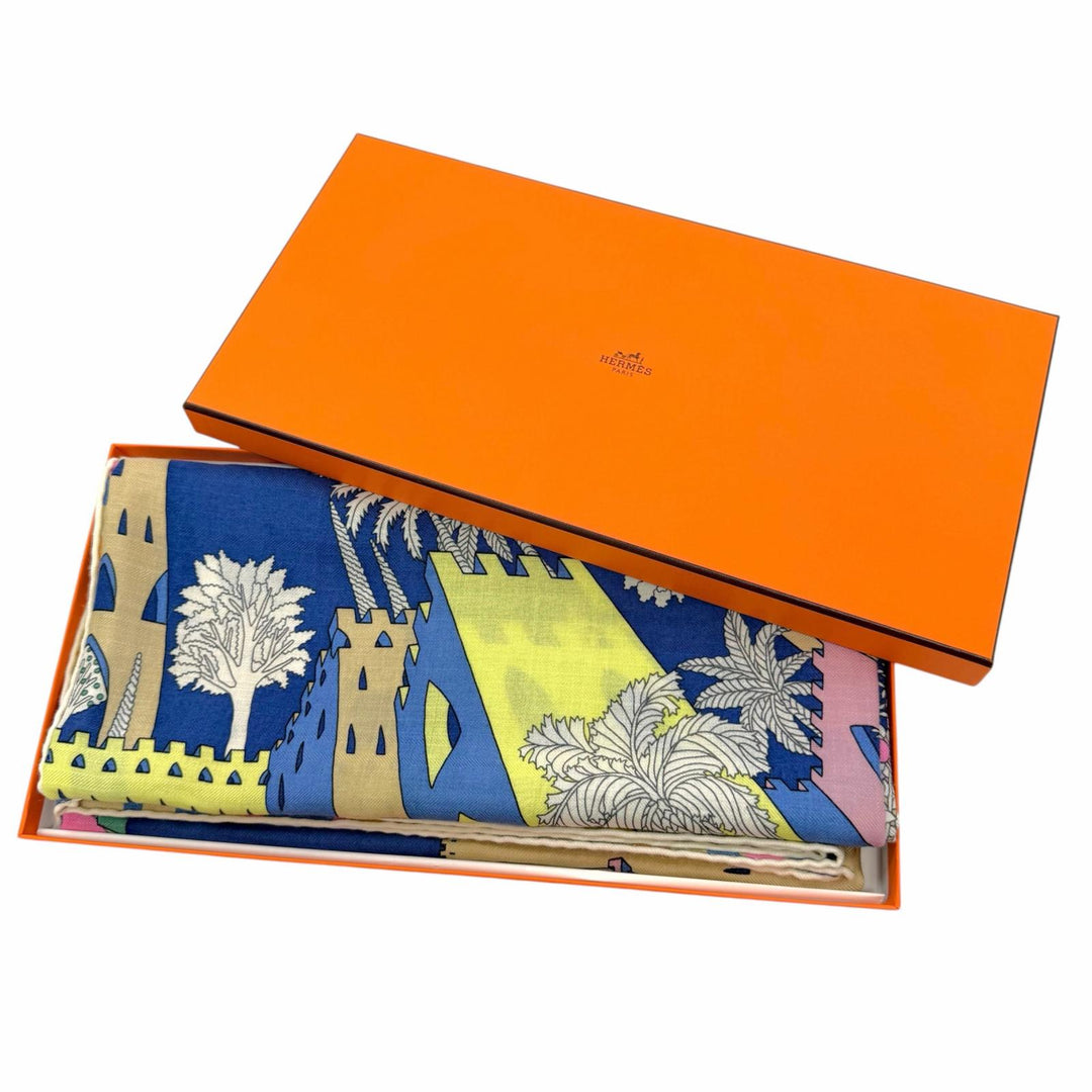 Pristine HERMES scarf Le Palais des Quatre Vents Carre Jean 140 cashmere Women