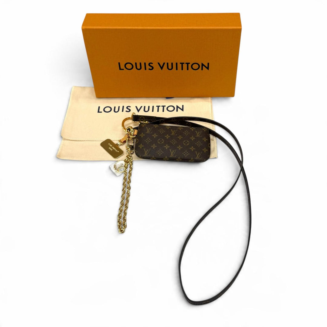 Pristine LOUIS VUITTON Mobile case Phone Holder Brown Monogram canvas M26898