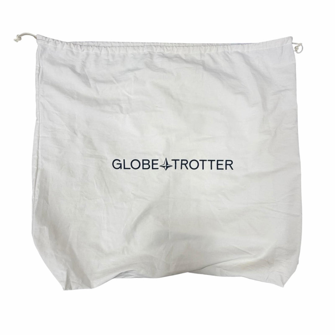 Pristine GLOBE TROTTER Carry Bag Carry on Snoopy Peanuts Collaboration