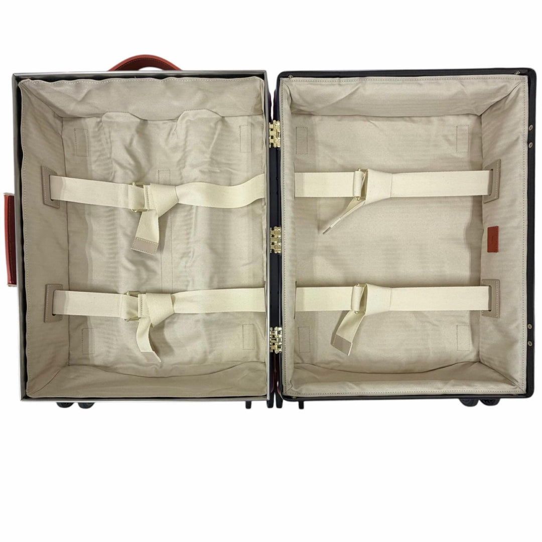 Pristine GLOBE TROTTER Carry Bag Carry on Snoopy Peanuts Collaboration
