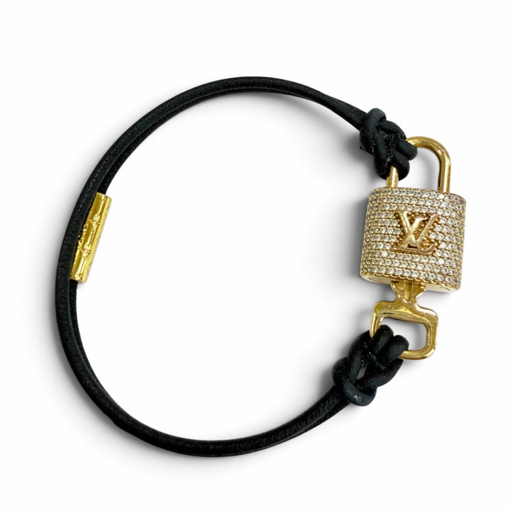 Very Good LOUIS VUITTON bracelet Cadena motif LV padlock gold Women M8217F