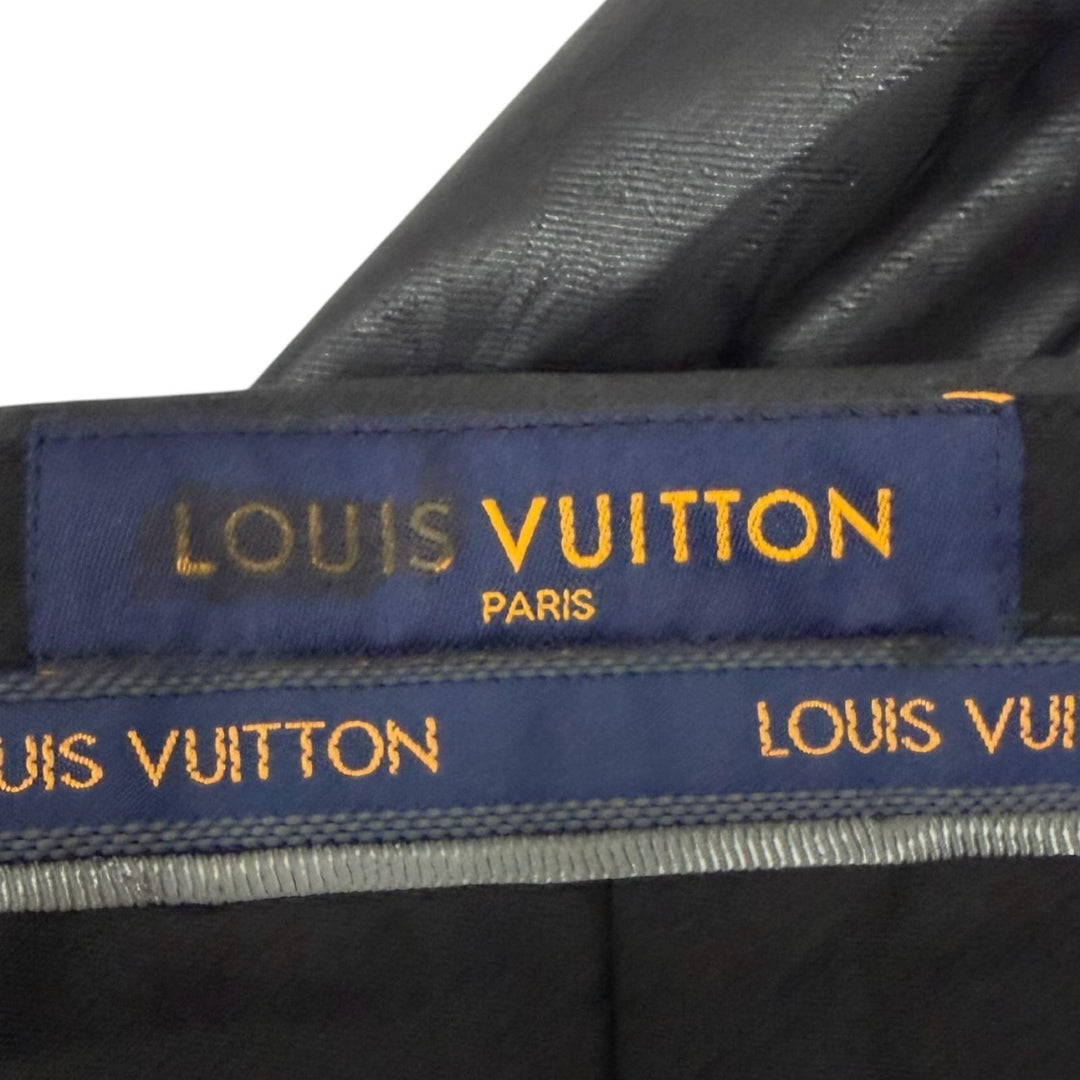 Pristine LOUIS VUITTON slacks Monogram Beltless black wool mens IT 44