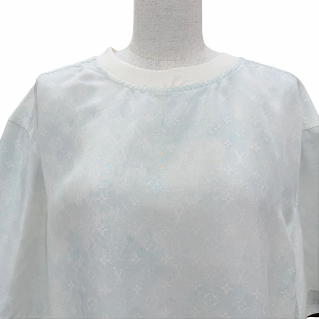Pristine LOUIS VUITTON T-shirt Monogram Oversized Light blue silk 36