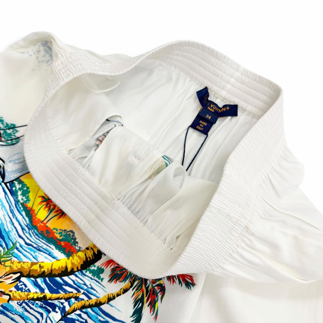 Pristine LOUIS VUITTON Shorts Graphic print white Rayon Women 34
