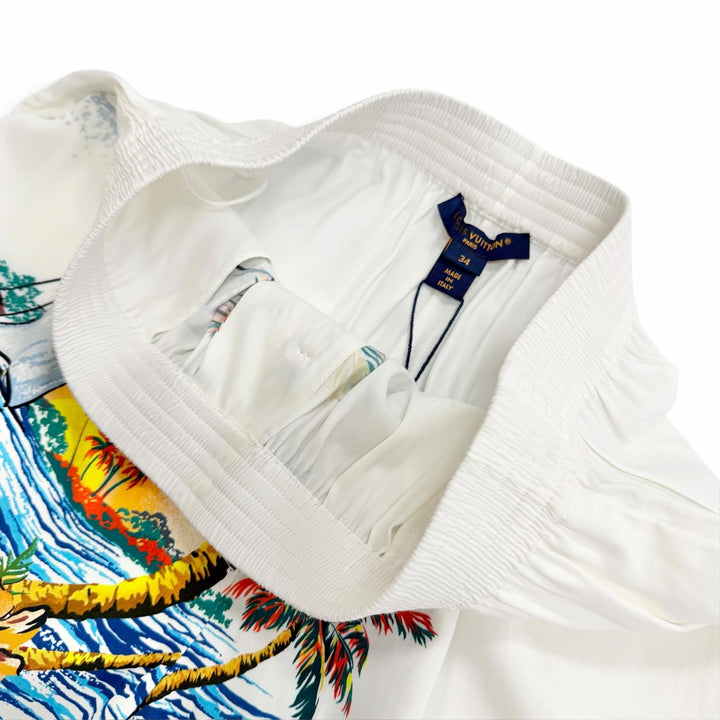 Pristine LOUIS VUITTON Shorts Graphic print white Rayon Women 34