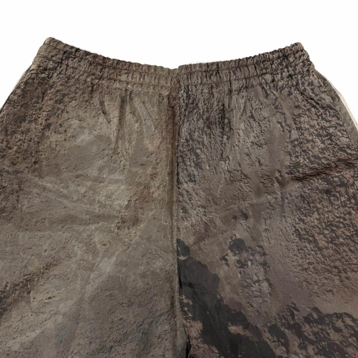 Pristine LOUIS VUITTON Shorts Printed design, sheer, docking Brown