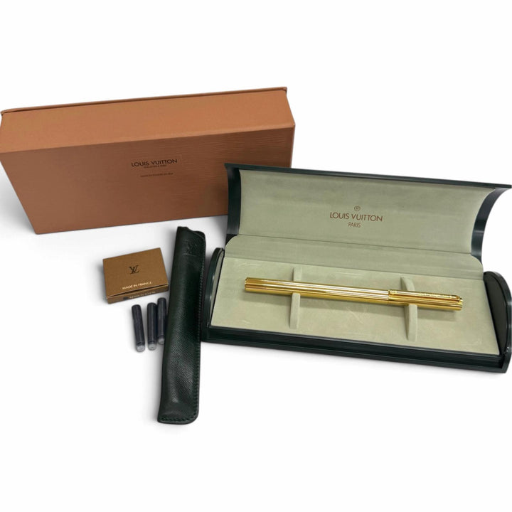 Great LOUIS VUITTON fountain pen Stripe Pattern Cap Style gold 750 mens