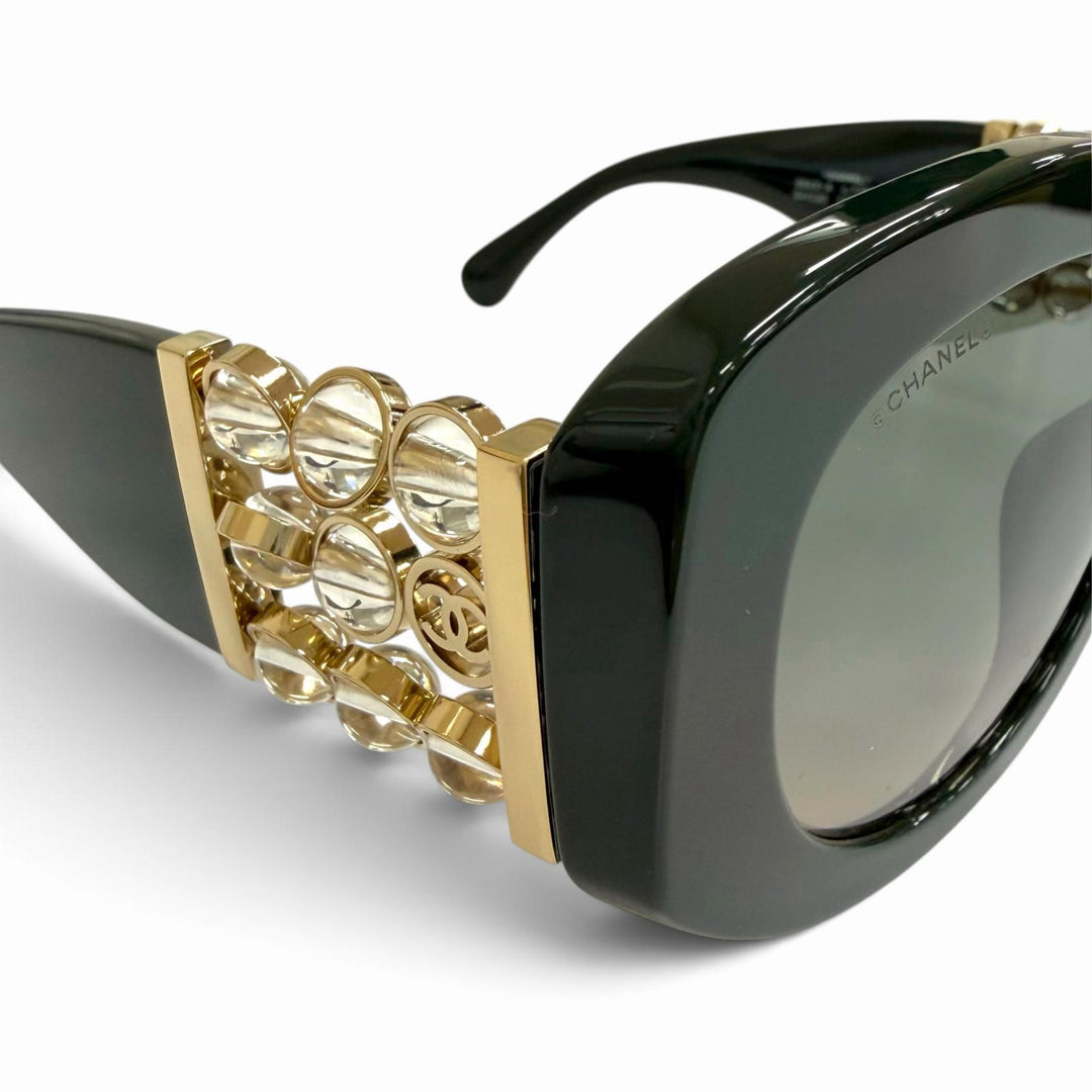 Great CHANEL sunglasses Oval-shaped sunglasses COCO Mark Butterfly 5543-A