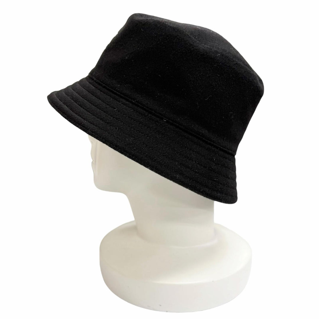 Pristine HERMES hat Harper Lackey Serie Button Medor Bucket black cashmere IT 58