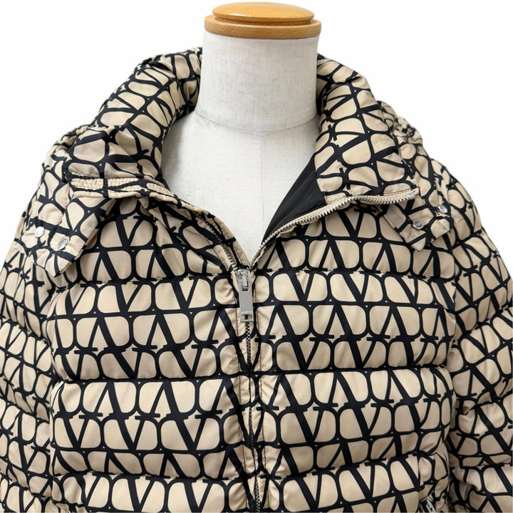 Excellent VALENTINO Down jacket Iconograph Hooded beige