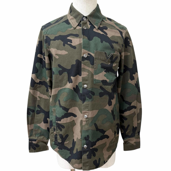 Great VALENTINO Jacket V-logo Metal Camouflage Pattern Long-Sleeve Shirt khaki