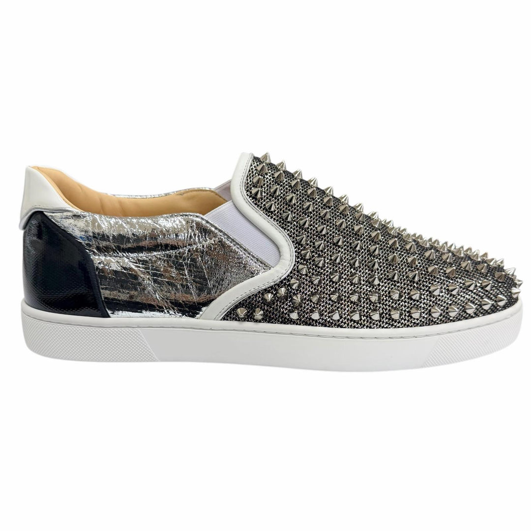 Pristine Christian Louboutin Slip-on Roller boat Spike studs Silver leather
