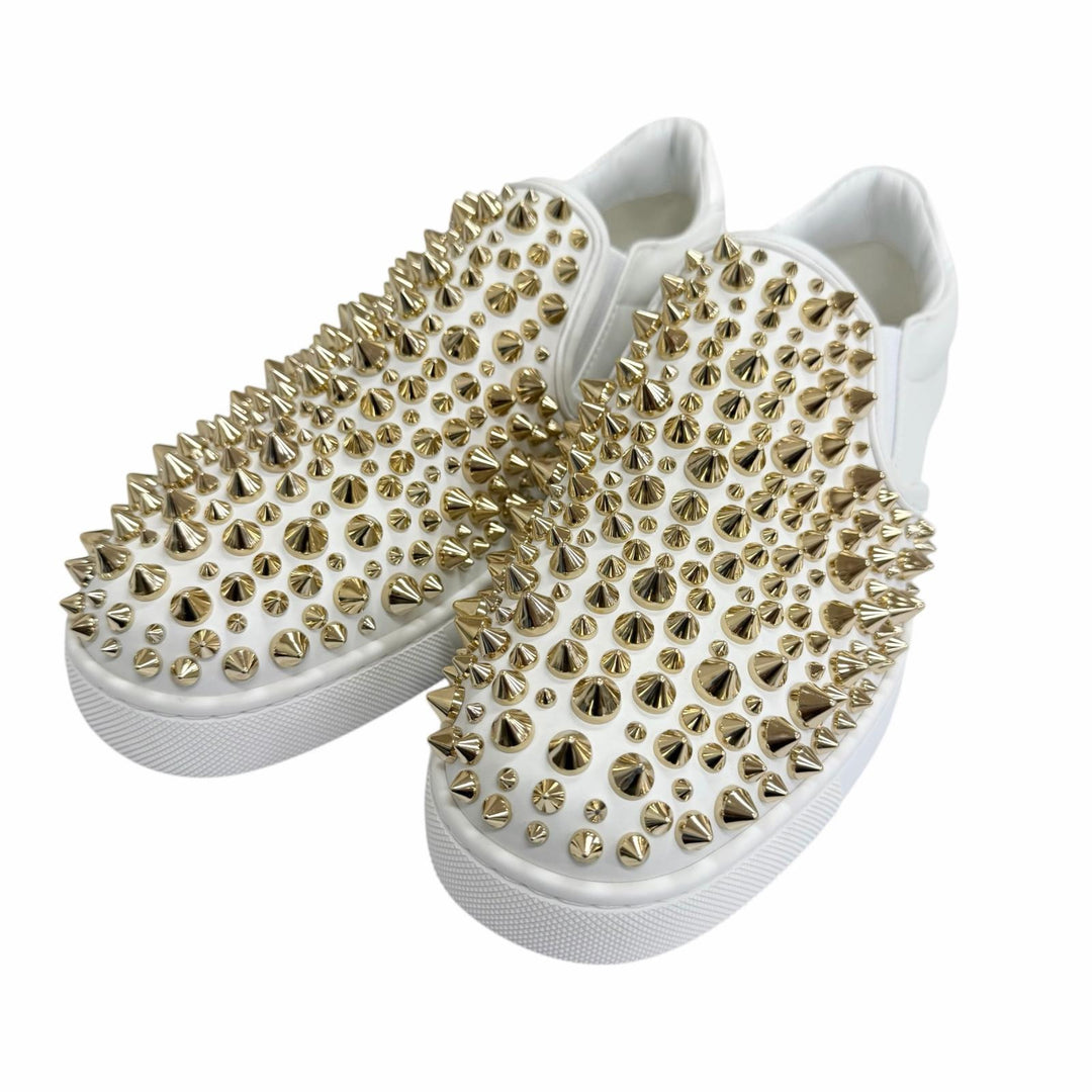 Pristine Christian Louboutin Slip-on Roller boat Spike studs white leather