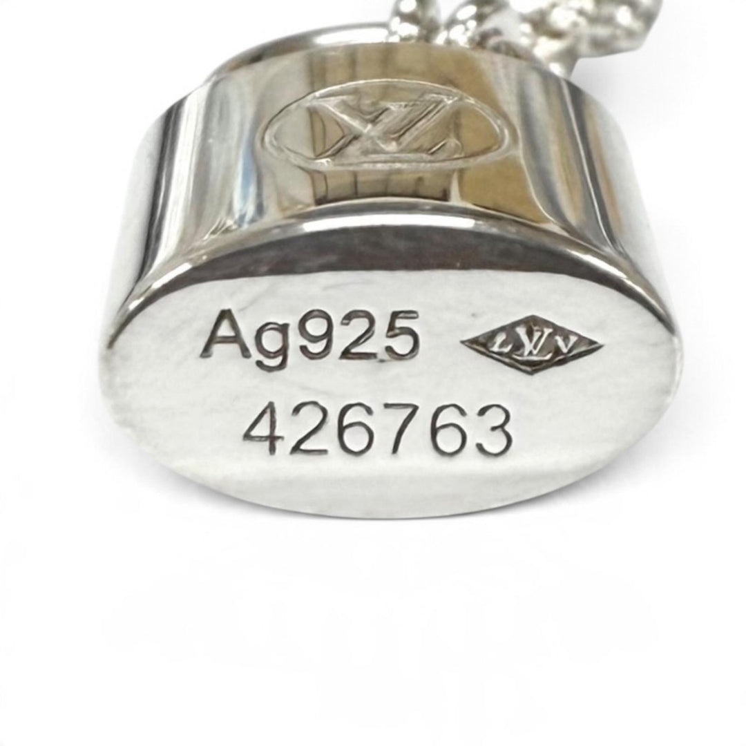 Great LOUIS VUITTON Necklace Silver Pendant Lockit LV logo Silver 925 Q93559