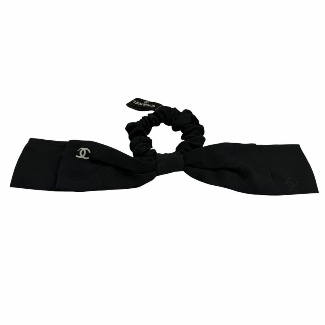 Great CHANEL Shush COCO Mark Matelassé Stitch Ribbon black silk Women AAA374