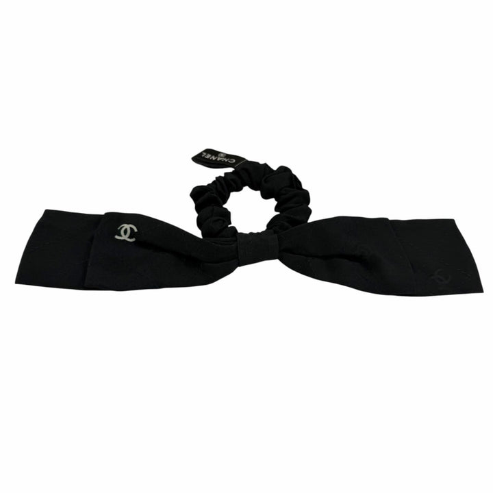 Great CHANEL Shush COCO Mark Matelassé Stitch Ribbon black silk Women AAA374