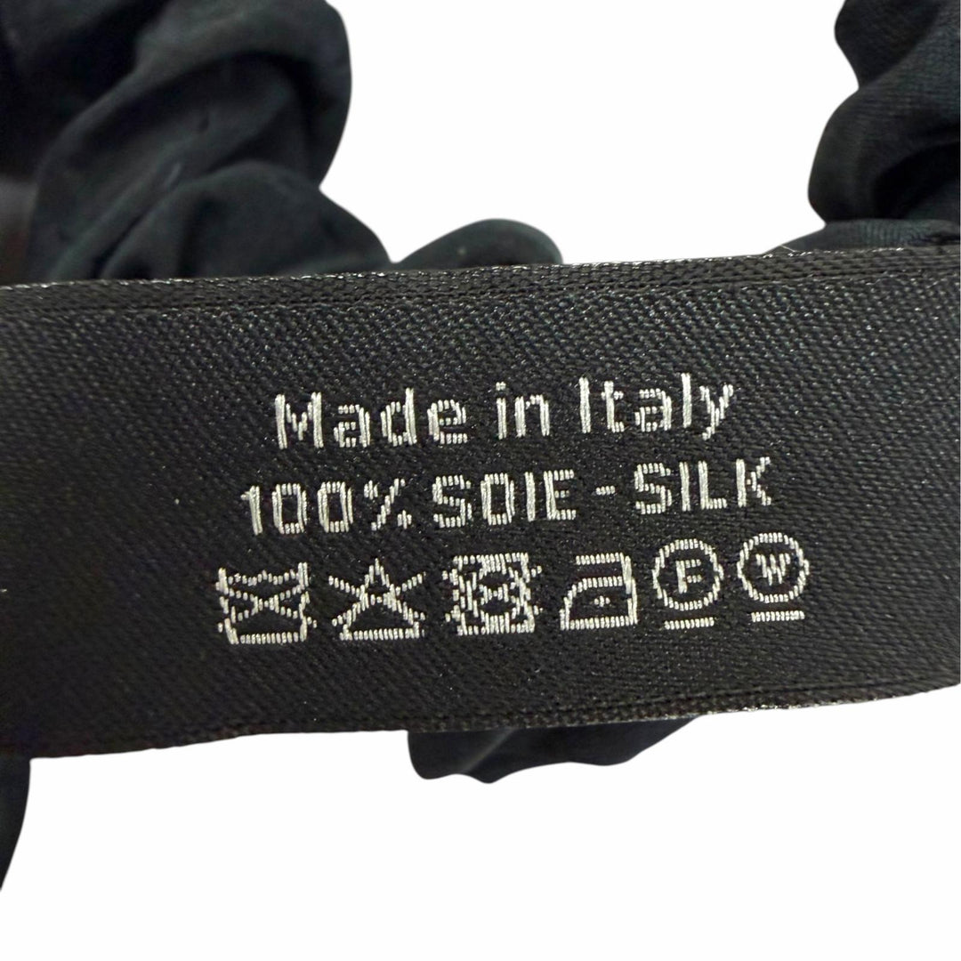 Great CHANEL Shush COCO Mark Matelassé Stitch Ribbon black silk Women AAA374