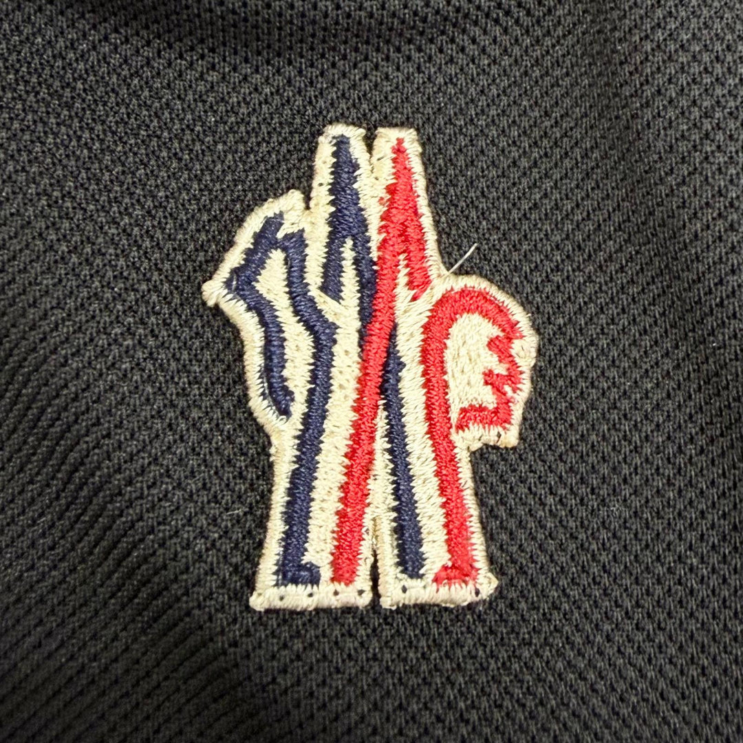 Pristine MONCLER GRENOBLE Short sleeve polo shirt Logo patch black
