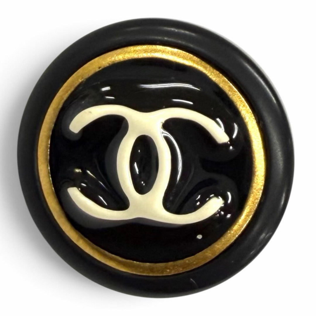 Great CHANEL Earring COCO Mark black Women 97P