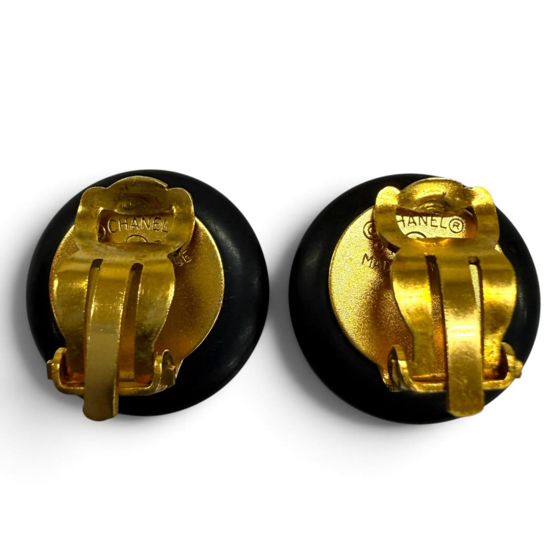 Excellent CHANEL Earring COCO Mark accessories black Women 97P