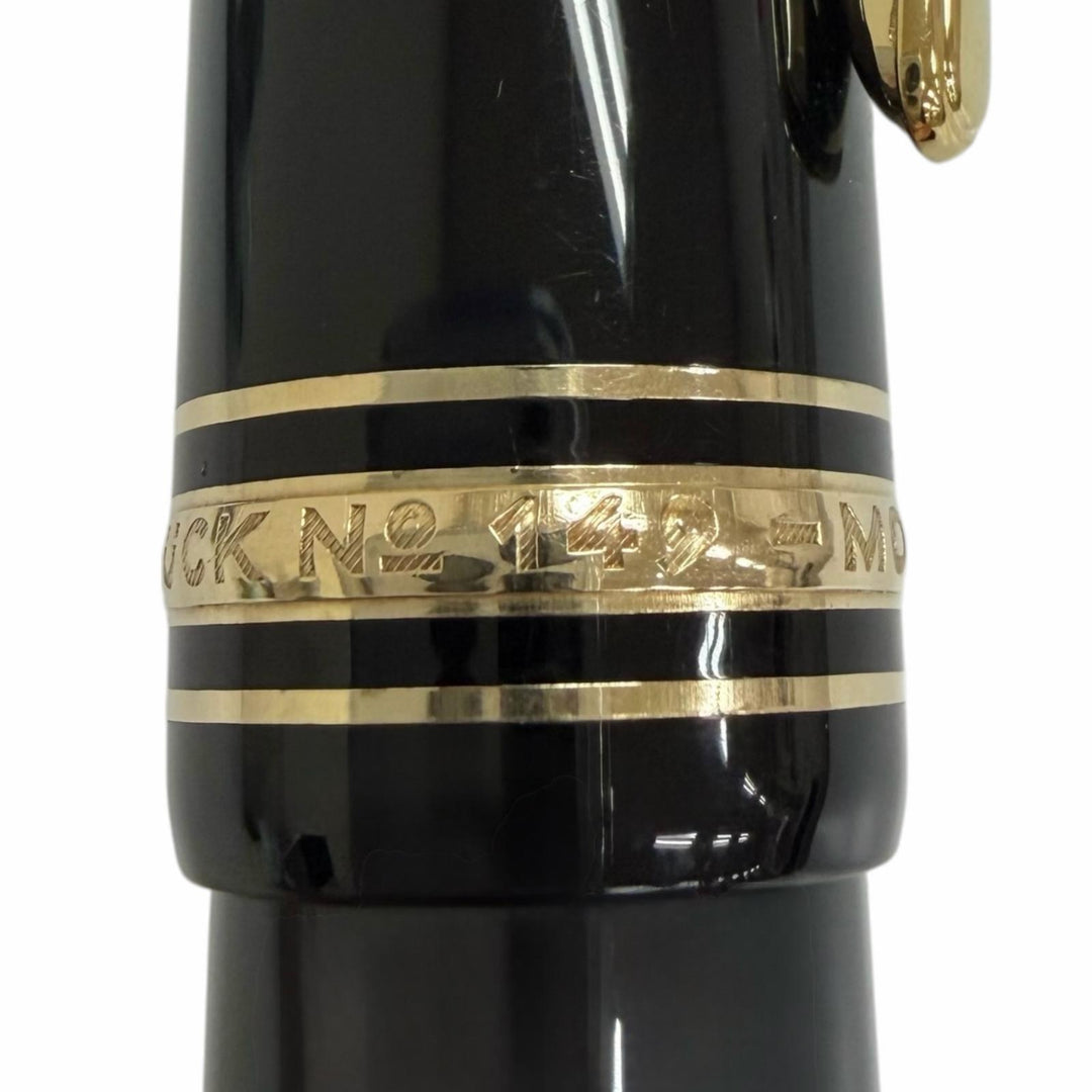 Great MONTBLANC fountain pen Meisterstück 149 black 18K mens
