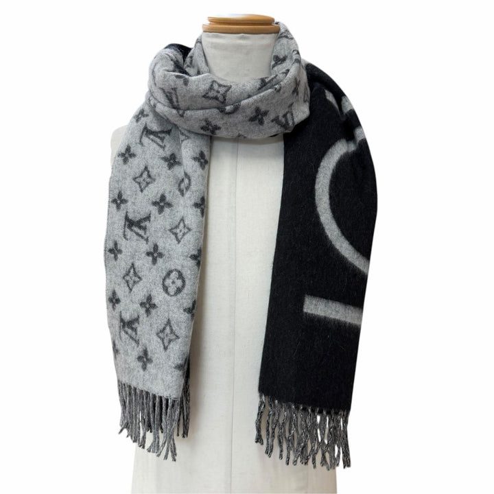 Excellent LOUIS VUITTON Scarf Esharp LV Split Monogrammed cashmere M70924