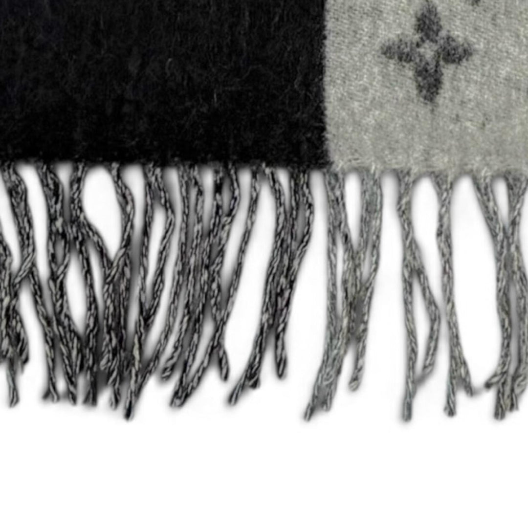 Excellent LOUIS VUITTON Scarf Esharp LV Split Monogrammed cashmere M70924