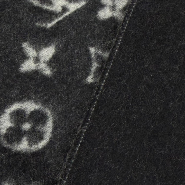 Excellent LOUIS VUITTON Scarf Esharp LV Split Monogrammed cashmere M70924