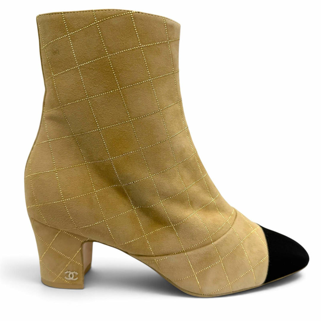 Excellent CHANEL short boots COCO Mark Matelasse Bicolor Suede leather 37 G46209