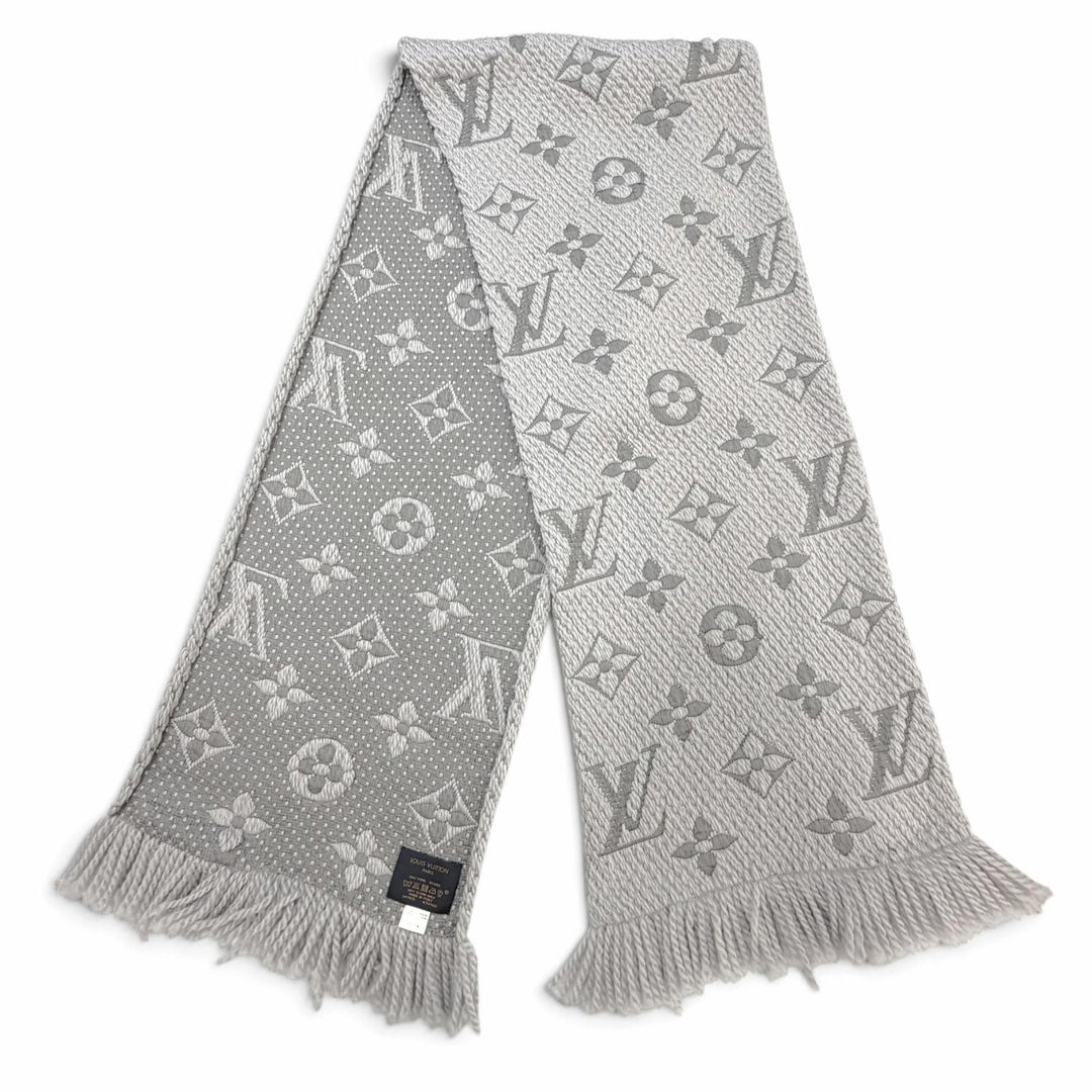 Great LOUIS VUITTON Scarf Escalp Logo Mania Monogrammed with fringe Griperles
