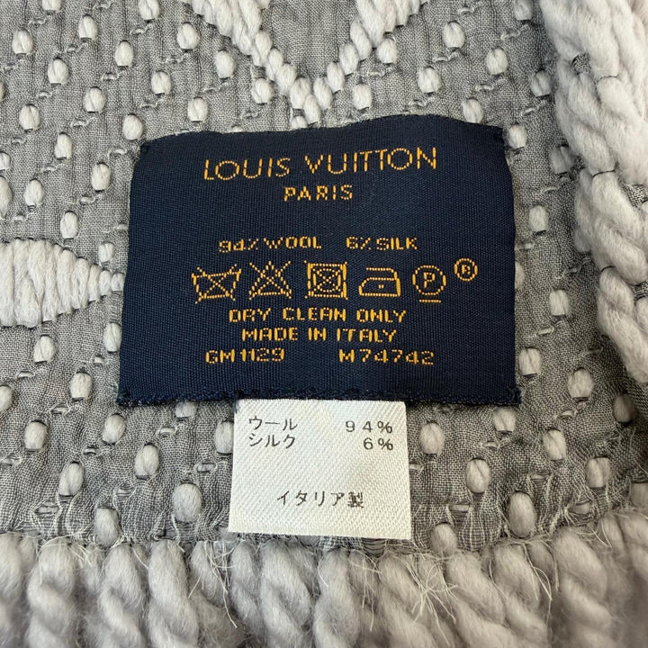 Great LOUIS VUITTON Scarf Escalp Logo Mania Monogrammed with fringe Griperles