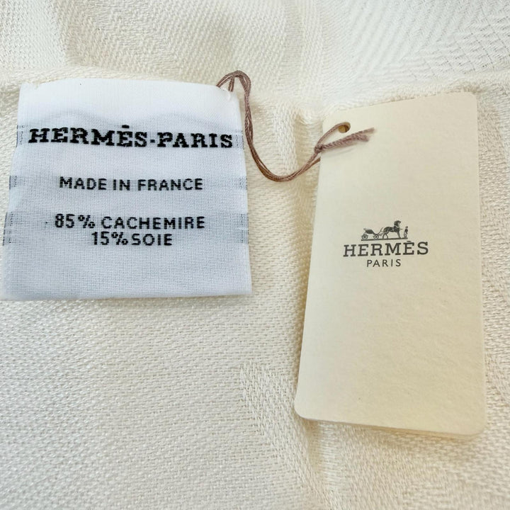 Pristine HERMES Stall New Libris Large shawl with fringe cream cashmere Women