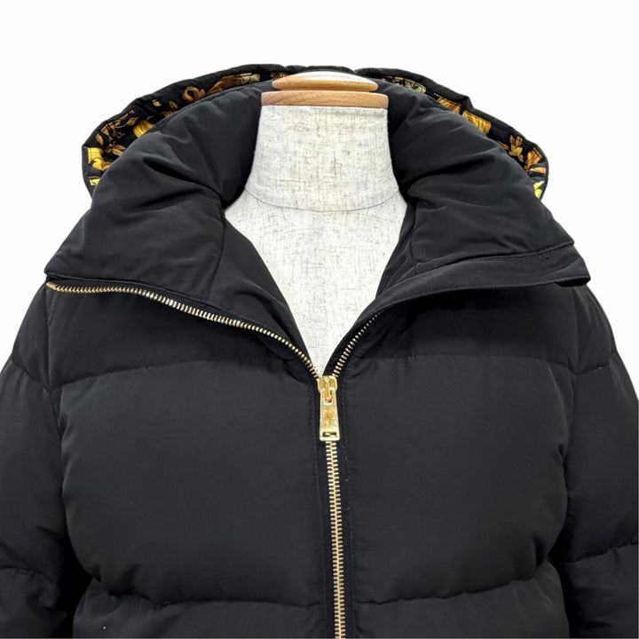 Great VERSACE Down jacket Hooded lining with baroque pattern, zip-up. 36 1002793