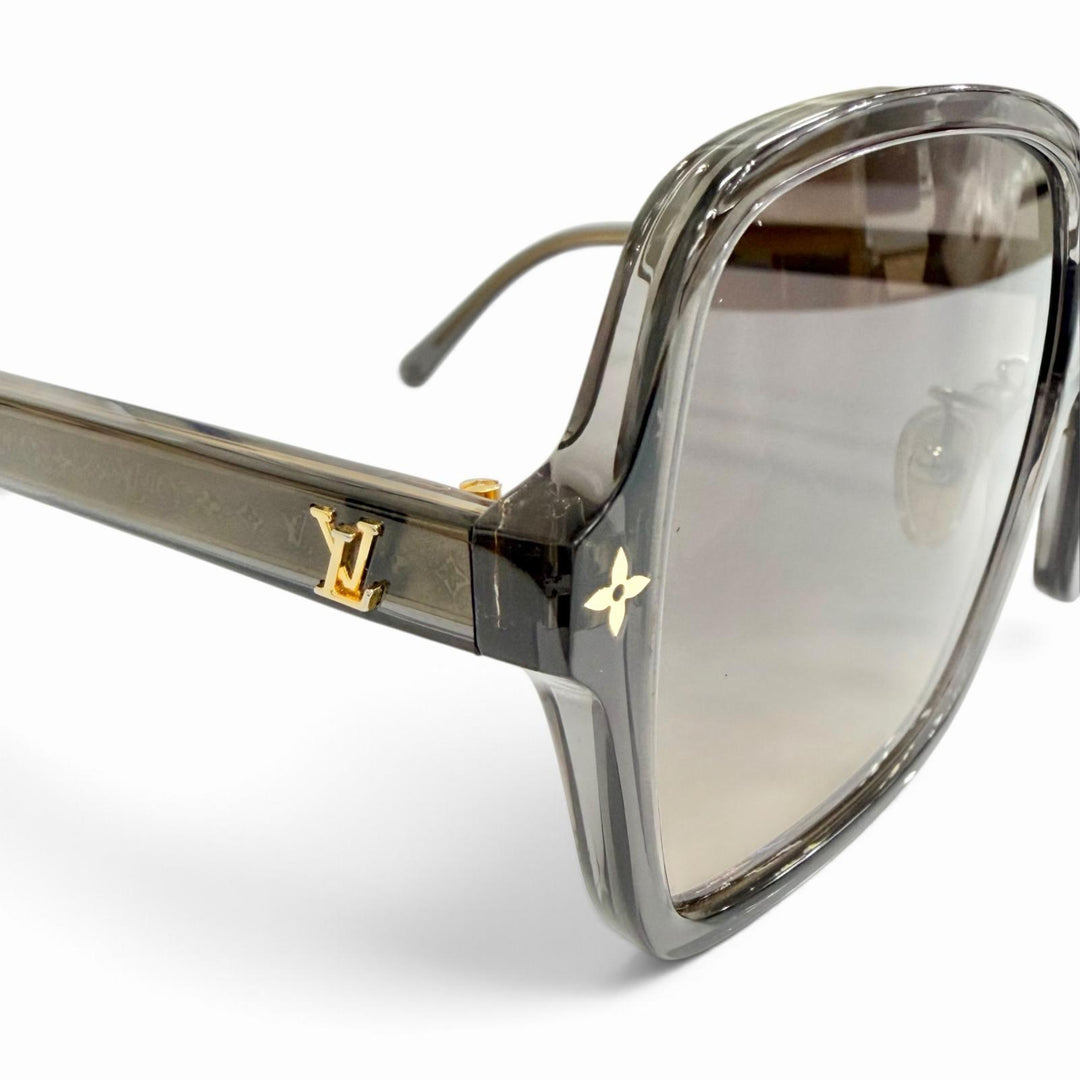 Great LOUIS VUITTON Sunglasses LV Aura Square Current product Z3044E