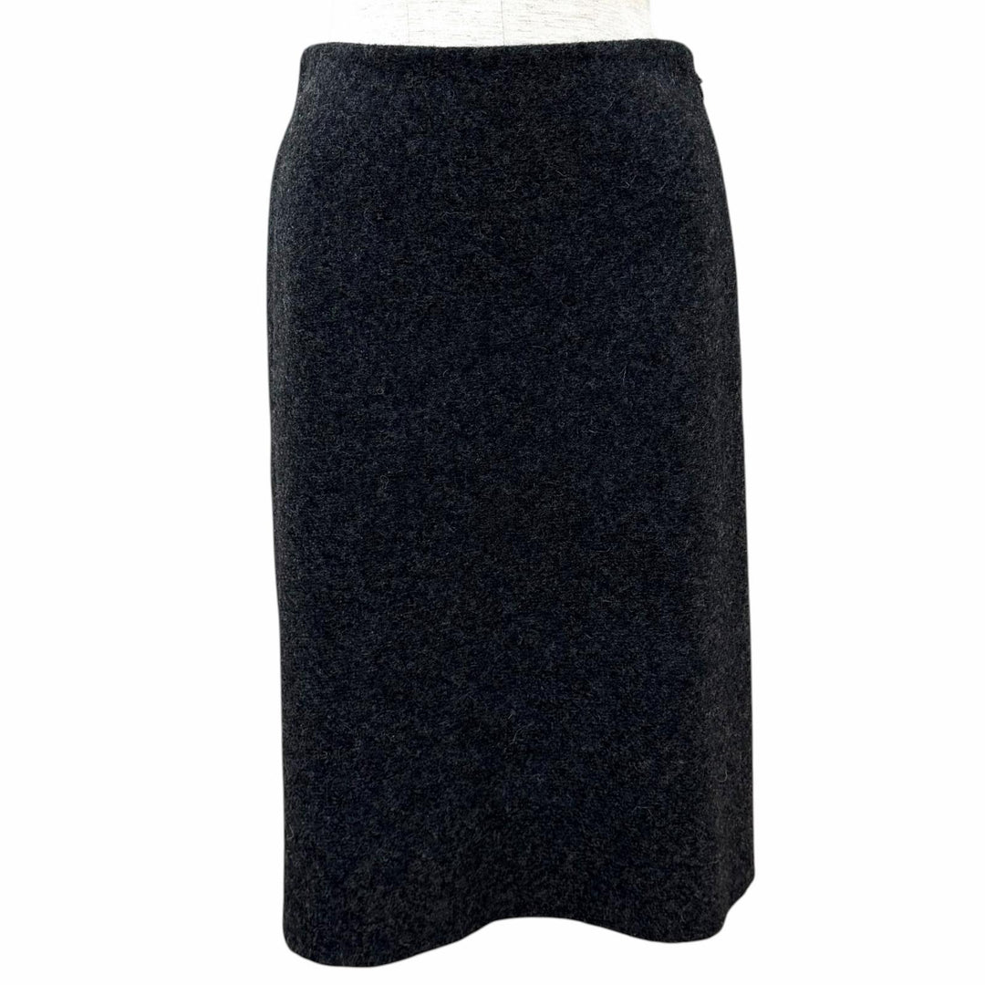 Excellent MIUMIU skirt Trapezoid shape with logo patch Dark gray wool 38 MG2558