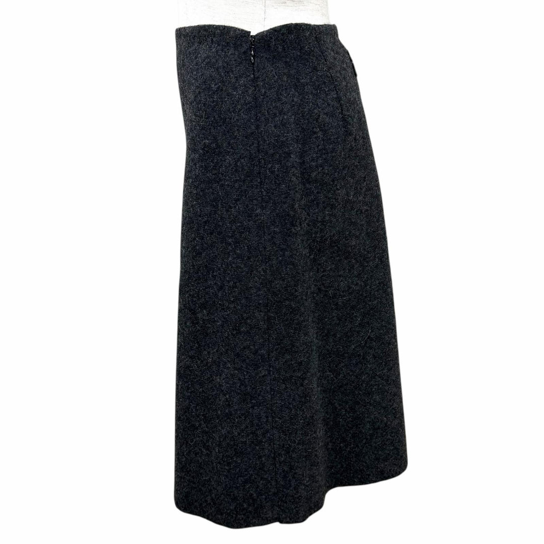 Excellent MIUMIU skirt Trapezoid shape with logo patch Dark gray wool 38 MG2558